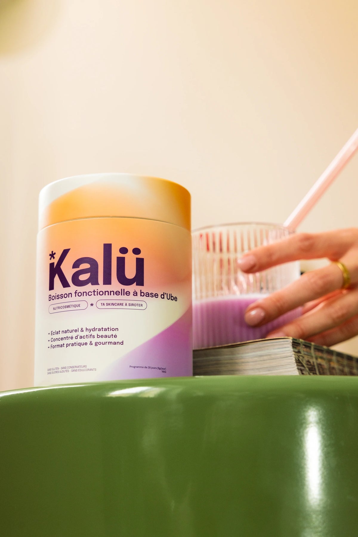Kalü - Boisson Nutri-cosmétique à l'Ube - Céramosides · Ashwagandha · Vitamine C · Zinc · Fibre d'Acacia